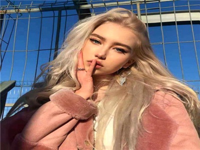 女超人麥樂迪滿天星版本,星夜閃耀，女超人新篇章